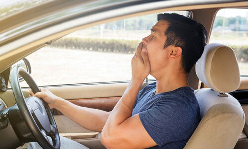 Cách hết buồn ngủ khi lái xe